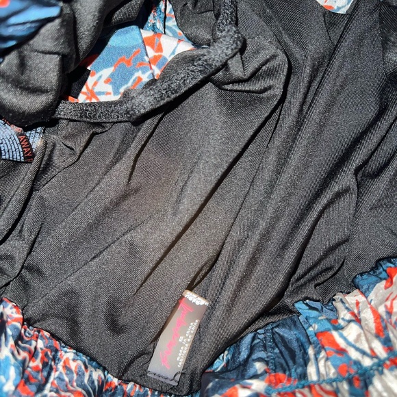 Free People Movement The Way Home Blue Floral High Waist Smocked Shorts Size XS - Picture 4 of 9